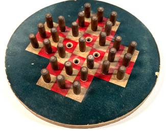 Puzzle Peg board game