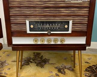 RCA AM FM radio console