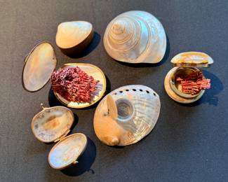 Decorative shells, including trinket boxes, inkwell, etc.
