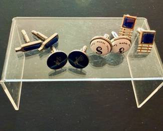 Men's cufflinks