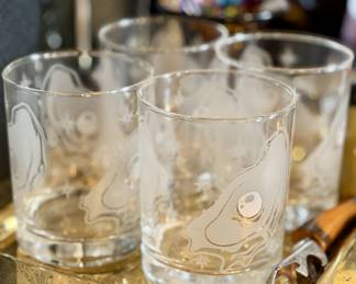 Set of 4 Mignon Faget etched oyster and pearl Old Fashioned glasses