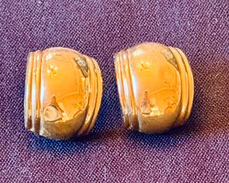 14kt gold earrings with French clasp