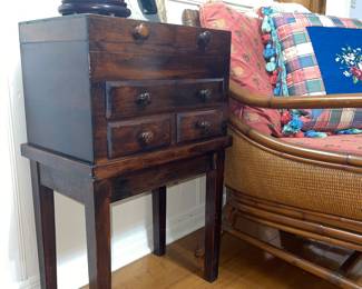 Antique Small sewing chest table and 4 small drawers