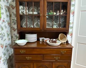 Vintage Breakfront China Cabinet by Pennsylvania House
3 drawers and 3 door, open space with shelves