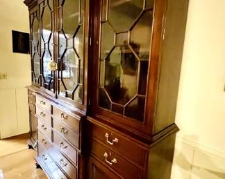 Large Chippendale Mahogany Secretaire Breakfront in Mahogany
Fully Locking with a pulll-out desk.
90"Long • 102"Tall • 17"Deep