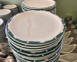 Syracuse China Restaurantware Dinner Plates