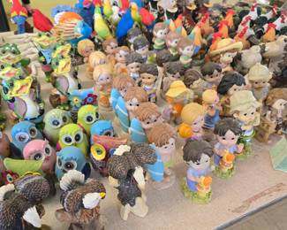 Figurines