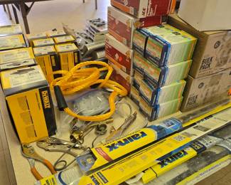 Tools & Hardware