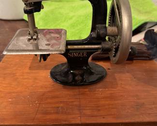 antique singer