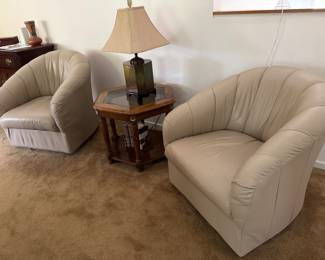 Leather tub chairs in excellent condition - table & lamp