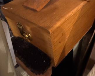 vintage shoe shine box