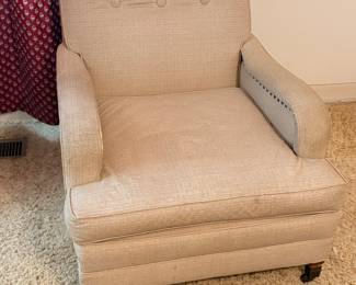 Casual sitting chair