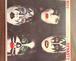 Kiss vinyl record