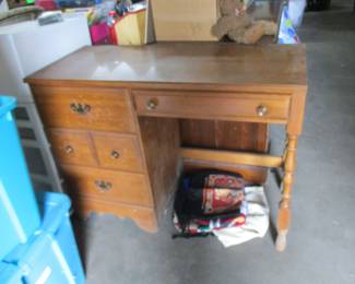 DESK