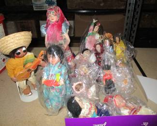  FOREIGN dolls  