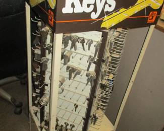 KEY MAKER