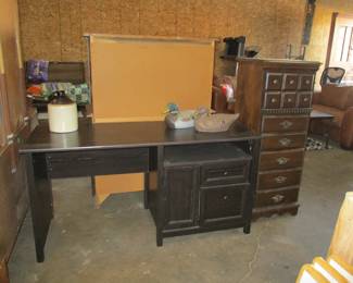 living room furniture 
