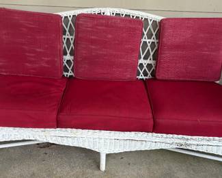Vtg wicker porch sofa