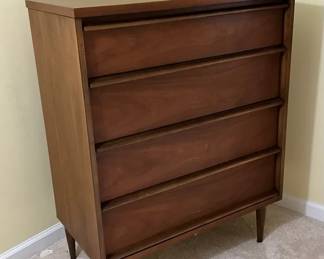 Bassett Chest Of Drawers