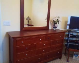 Broyhill dresser