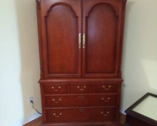 Large armoire