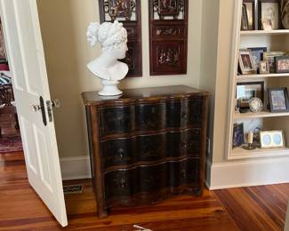 3 drawer serpentine chest