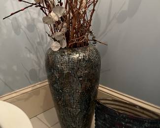 Tall vase w/flroal