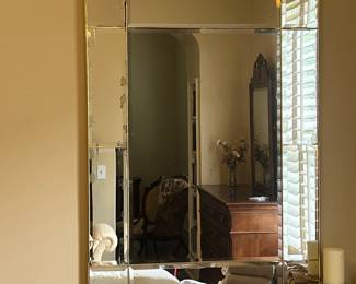 Beveled glass mirror