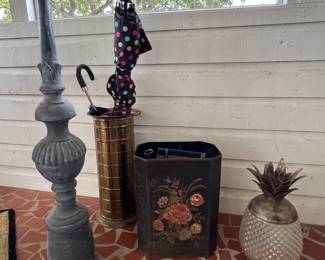 Assorted deco items.