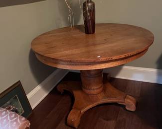 Empire style small round table