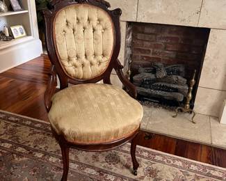 Walnut Victorian chair