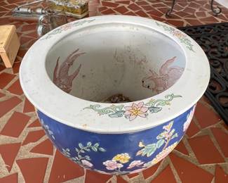 Porcelain fish bowl