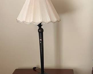 Modern lamp w/shade