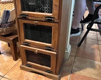 Modern 3 door cabinet