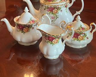 Porcelain tea set