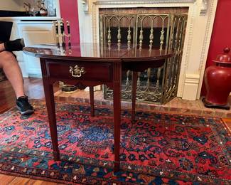 Mahogany dropleaf table