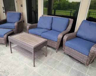 Hampton Bay outdoor wicker loveseat & chairs