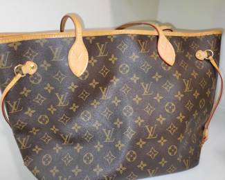 Louis Vuitton “ Never Full” Tote Monogram Canvas
Authentic
