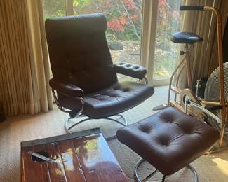 Ekornes chair and ottoman