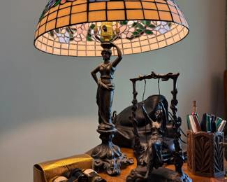 Tiffany-Style Table Lamp.