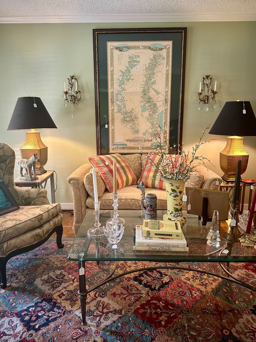 Living Room  - great rug!