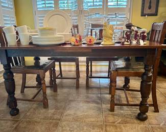 English breakfast table and four chairs - about 1900