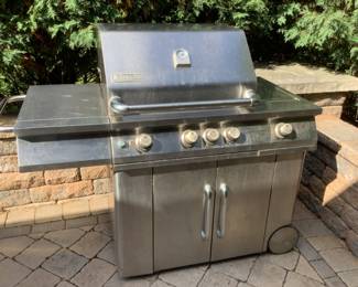 Jenaire grill and tank