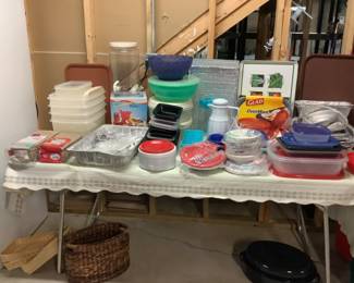Large amount of Tupperware or plastic ware