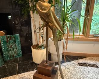Beautiful Parrot Statue Photo 1 of 3