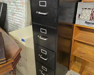 4 drawer file cabinet (Garage)