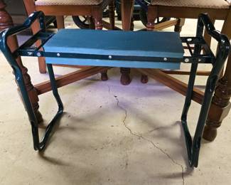 Garden Seat (Garage)