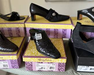 Ladies shoes ( size 9)