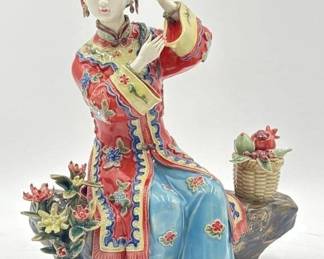 lin wie dung statue