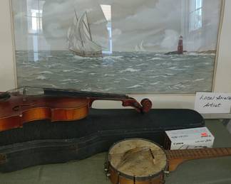 Large watercolor Barbara Gray
French banjo
Violin